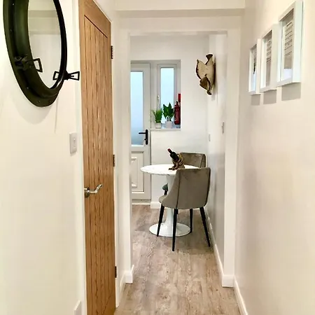 Harbour - With Parking * Whitby