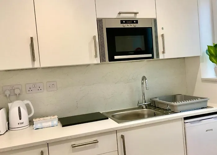 Harbour - With Parking